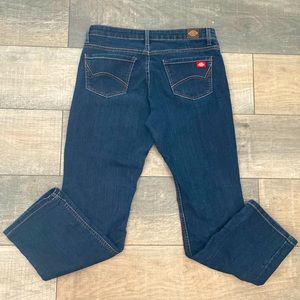✨Dickie’s Women’s Curvy Blue Jeans Size 8S GUC✨